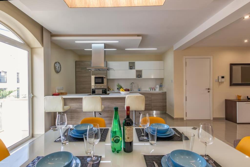 Modern 3 Bedroom Apartment Close To Paceville And Beach Is-Swieqi Exterior photo