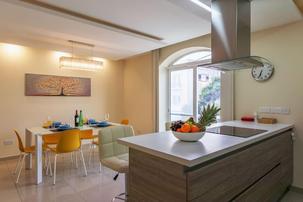 Modern 3 Bedroom Apartment Close To Paceville And Beach Is-Swieqi Exterior photo